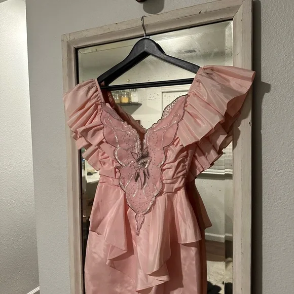 80s Vintage JC Penneys Elegant Pink Ruffled with Sequin Detail Dress - Picture 2 of 6